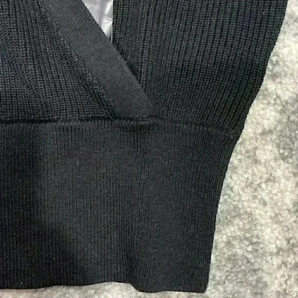 Banana Republic Forever Wrap V-Neck Pullover Sweater - Picture 12 of 13